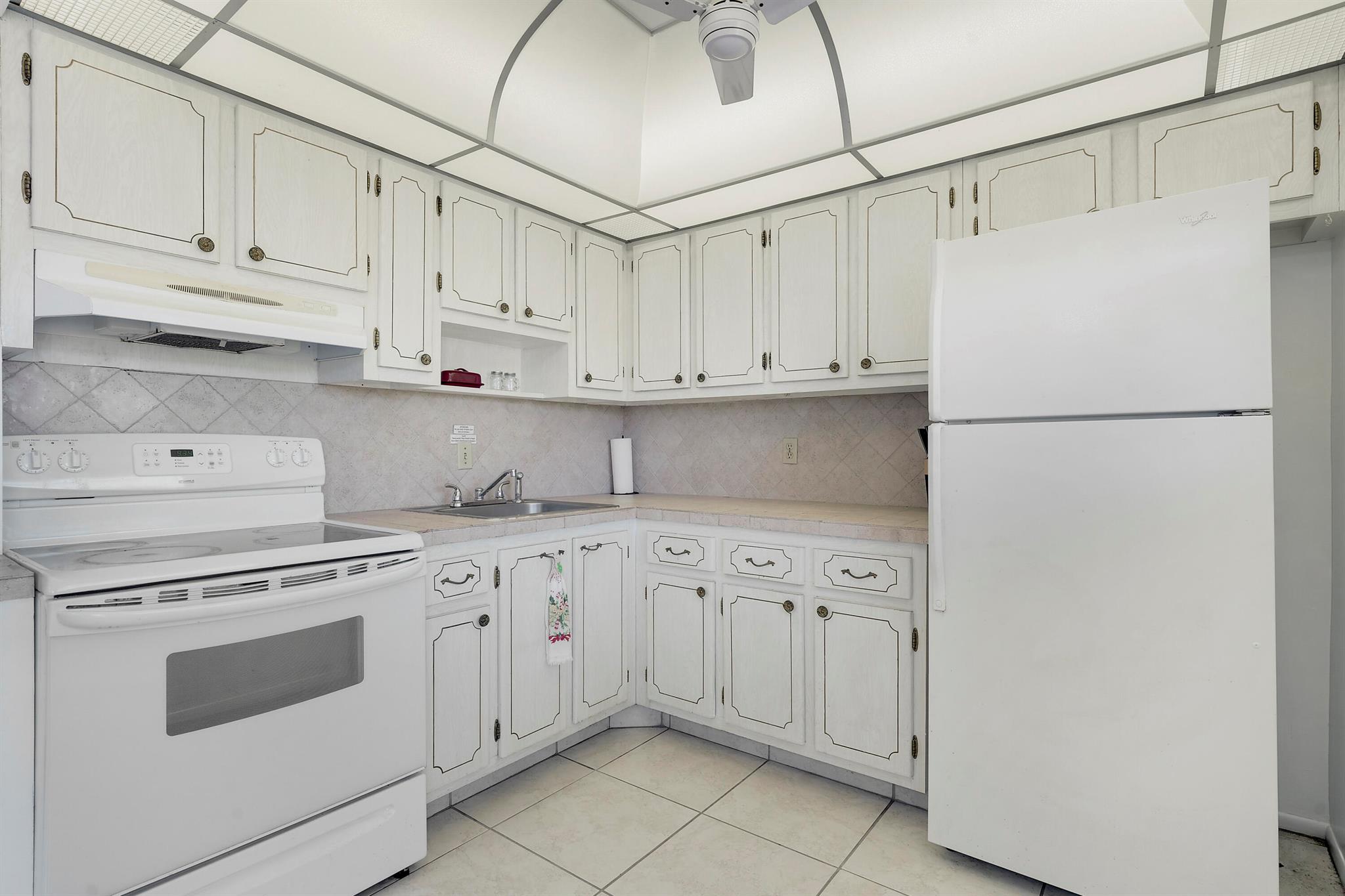 2132 NE 1st Way 204