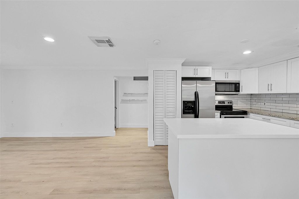 Photo of 718 NE 14th Street #1, Fort Lauderdale, FL 33304 (MLS # F10476077)