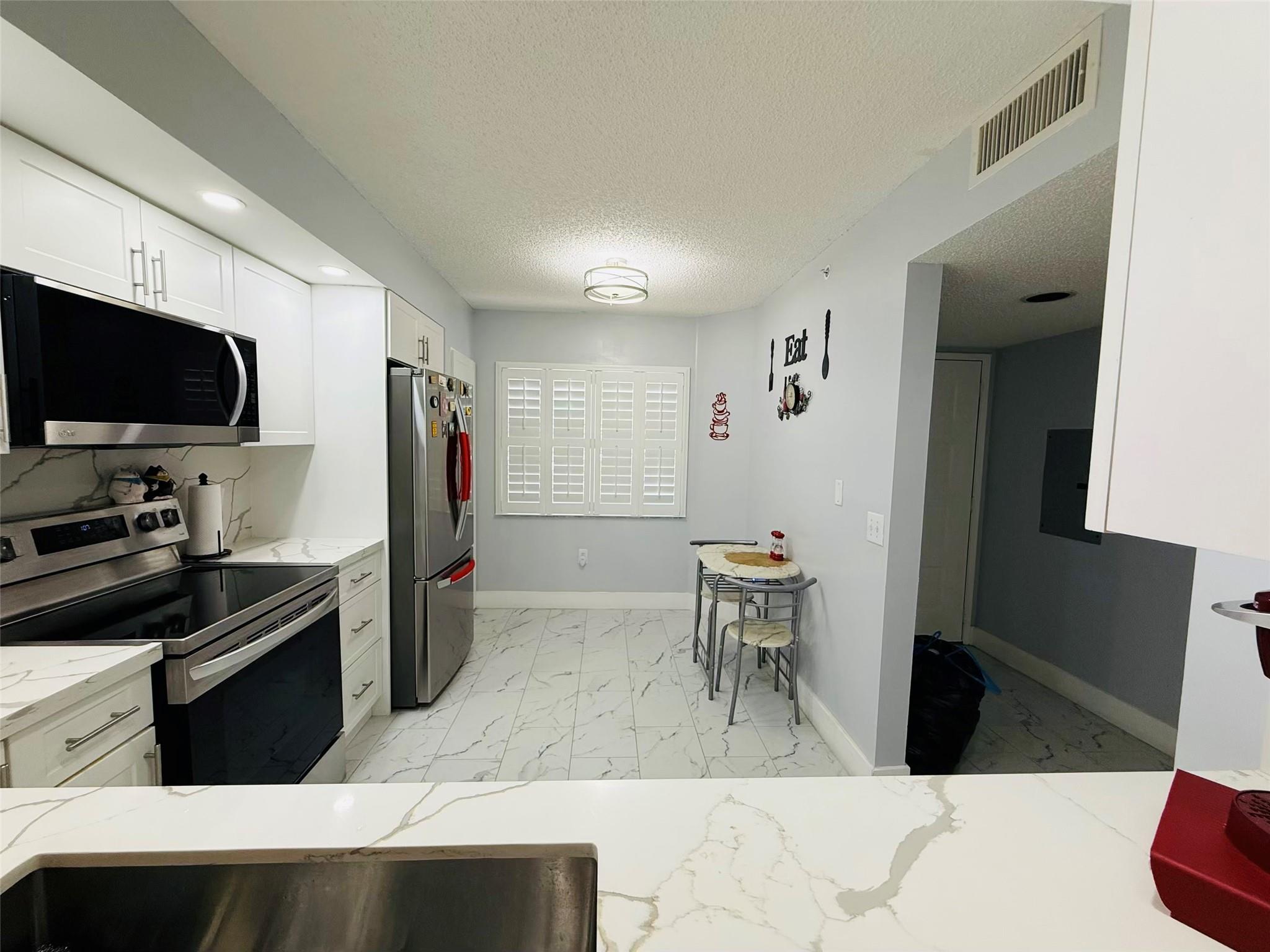 900 SW 142nd Ave 109L