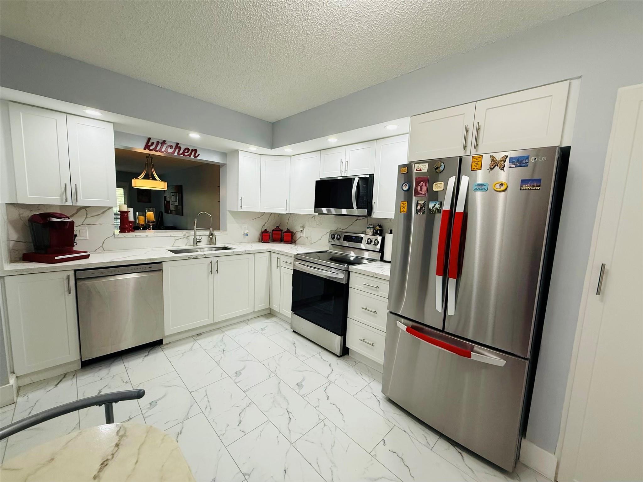 900 SW 142nd Ave 109L