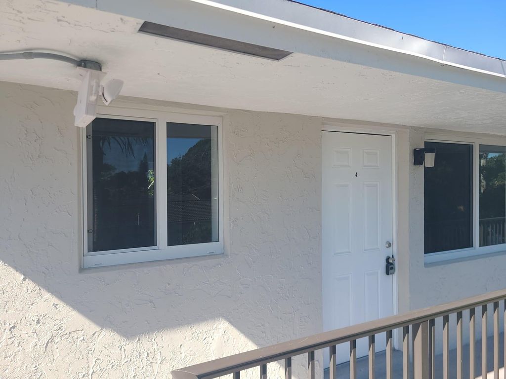 Photo of 2719 Lincoln Street #4, Hollywood, FL 33020 (MLS # F10551308)