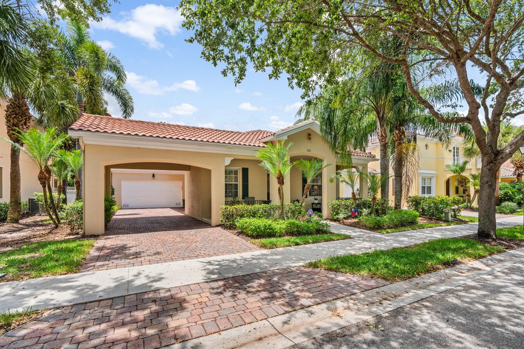 Photo of 310 San Remo Drive, Jupiter, FL 33458 (MLS # R10805353)