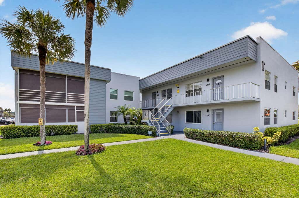 Photo of 955 Normandy Trail, Delray Beach, FL 33484 (MLS # B26045581)