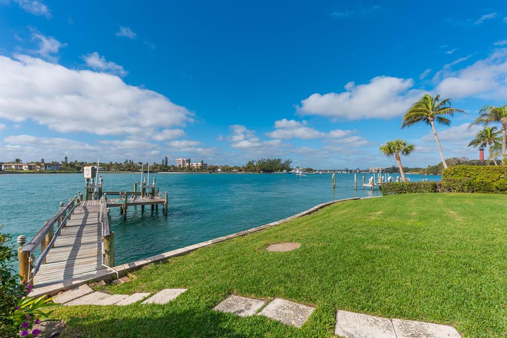 JUPITER INLET COLONY - Residential
