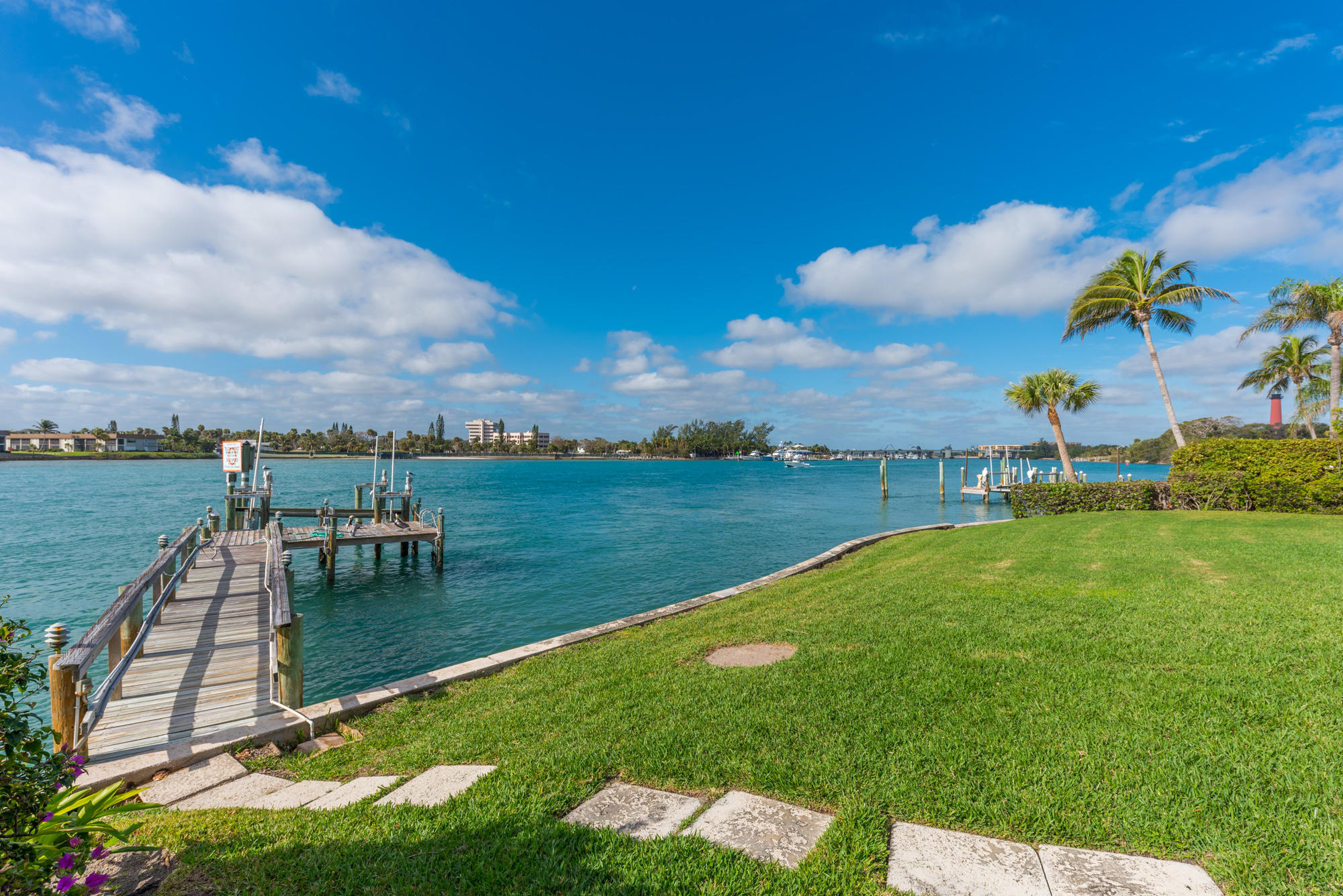 JUPITER INLET COLONY - Residential