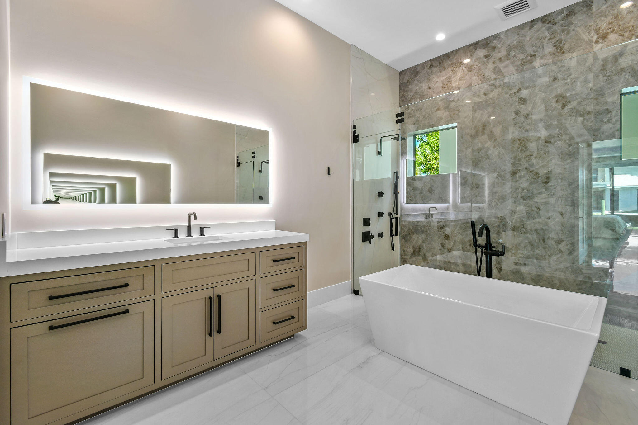 PALM BEACH ISLES 2 - Residential