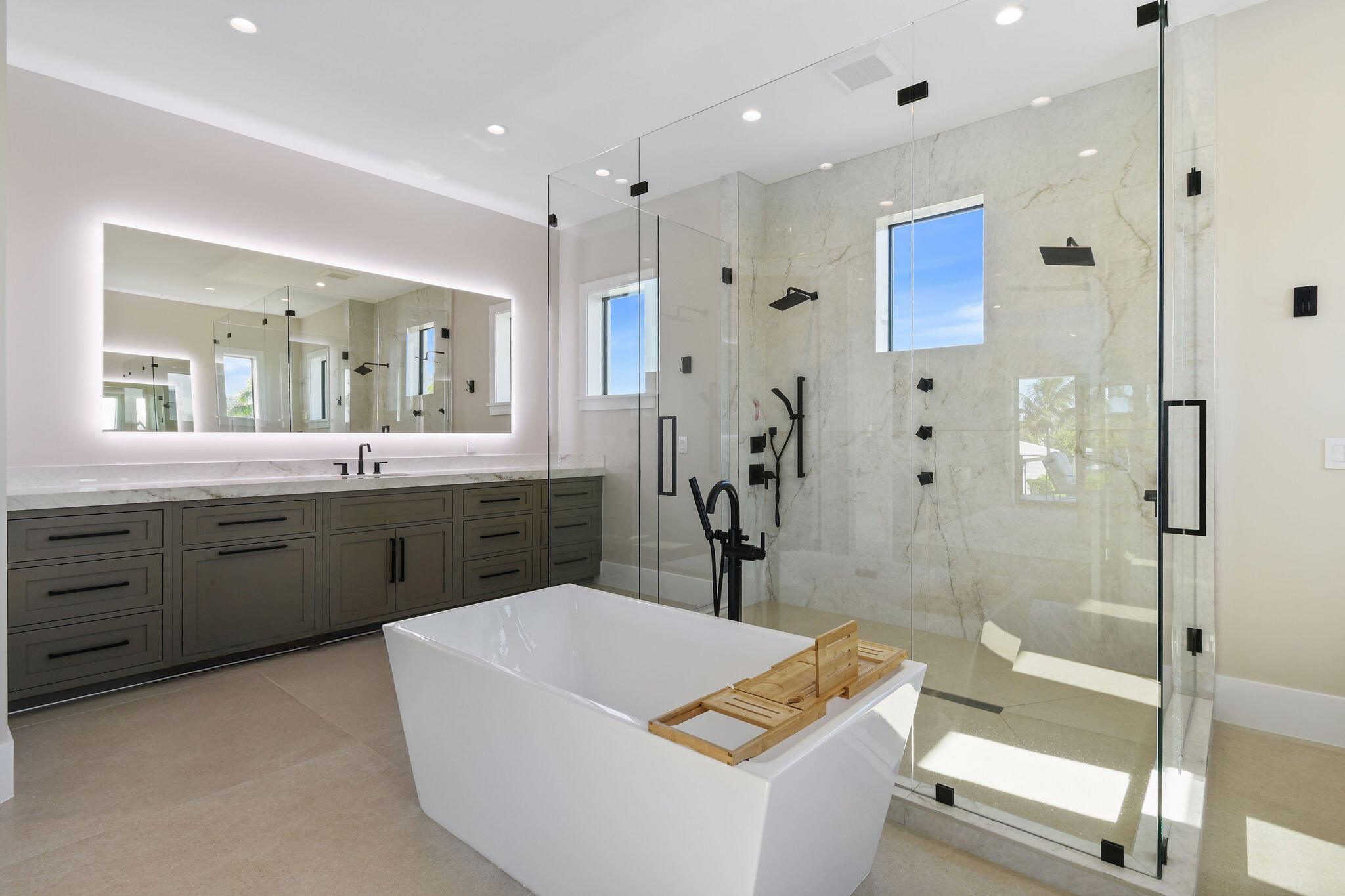 PALM BEACH ISLES 2 - Residential