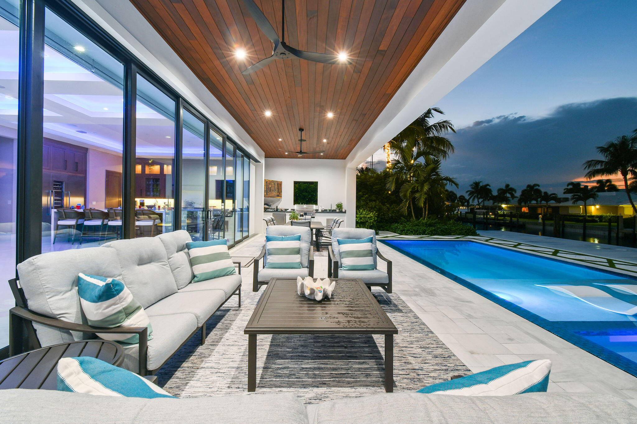 PALM BEACH ISLES 2 - Residential