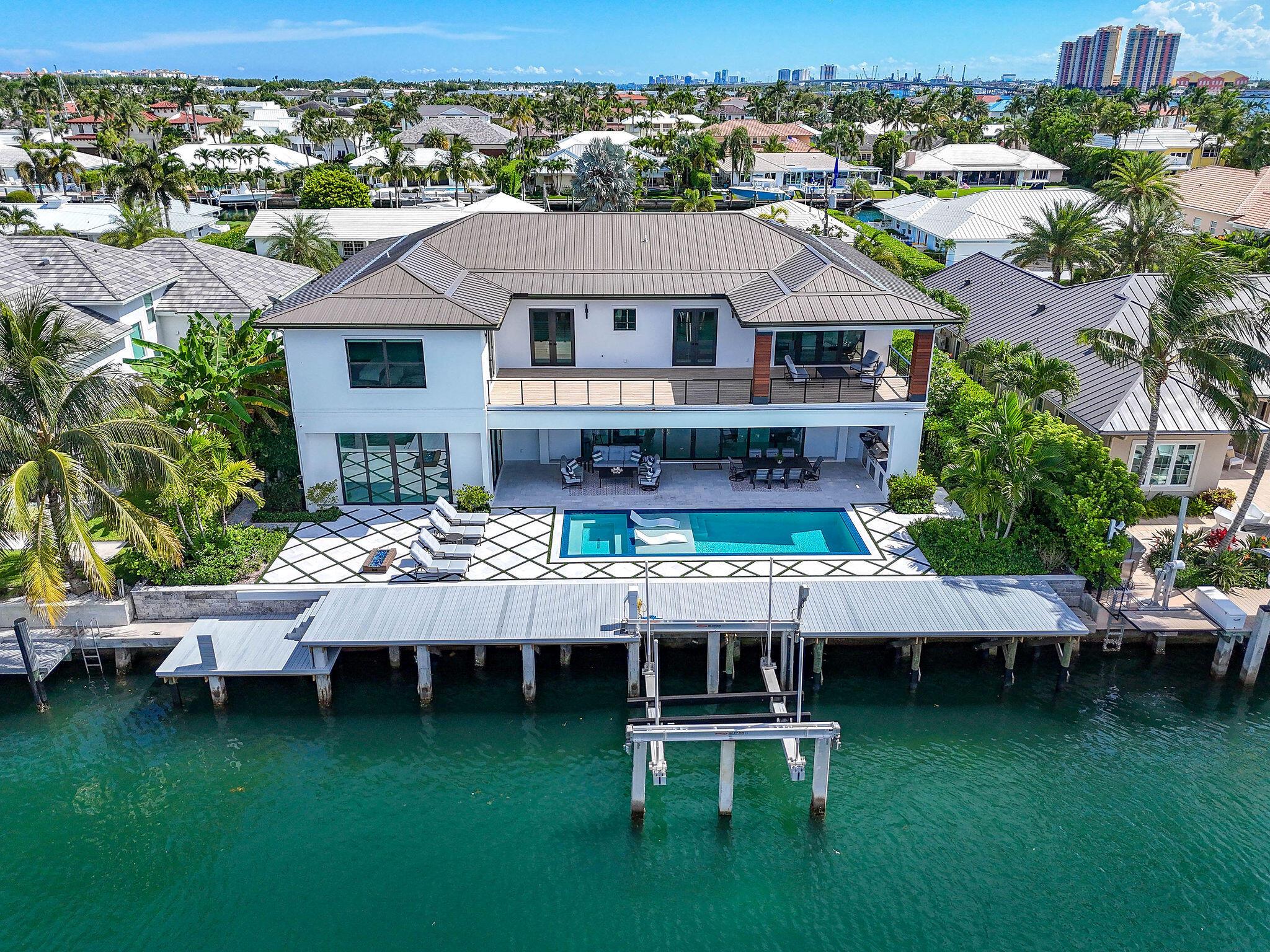 PALM BEACH ISLES 2 - Residential