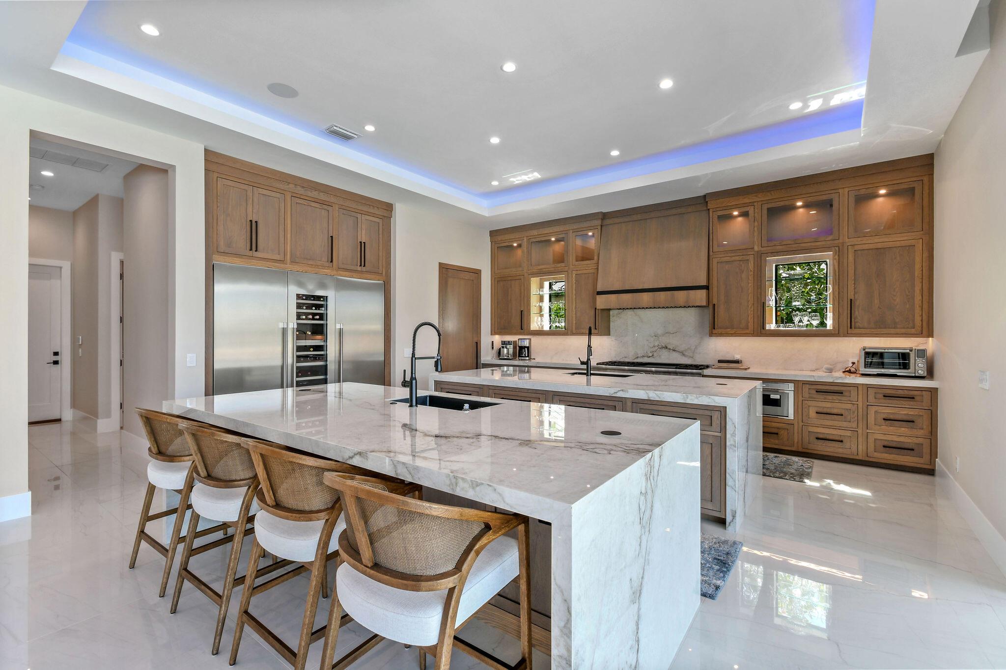 PALM BEACH ISLES 2 - Residential