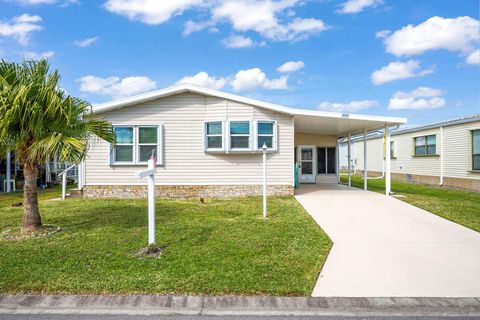 A home in Barefoot Bay