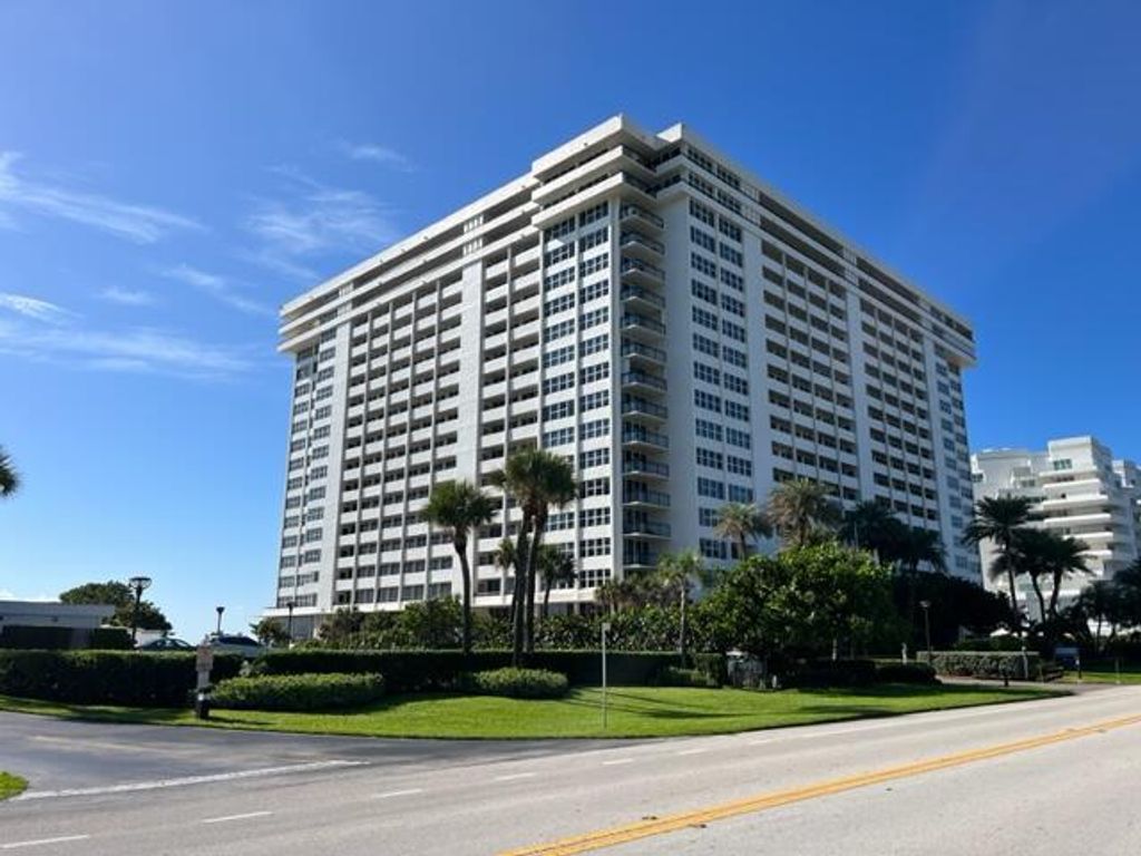 Photo of 2000 S Ocean Boulevard #6 E, Boca Raton, FL 33432 (MLS # R10963406)
