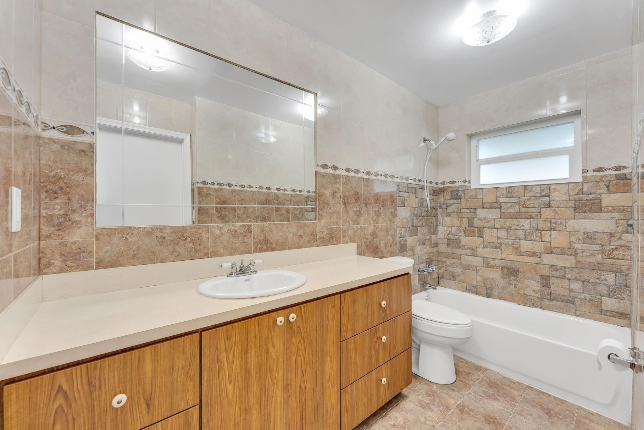 MAINLANDS OF TAMARAC LAKE - Residential