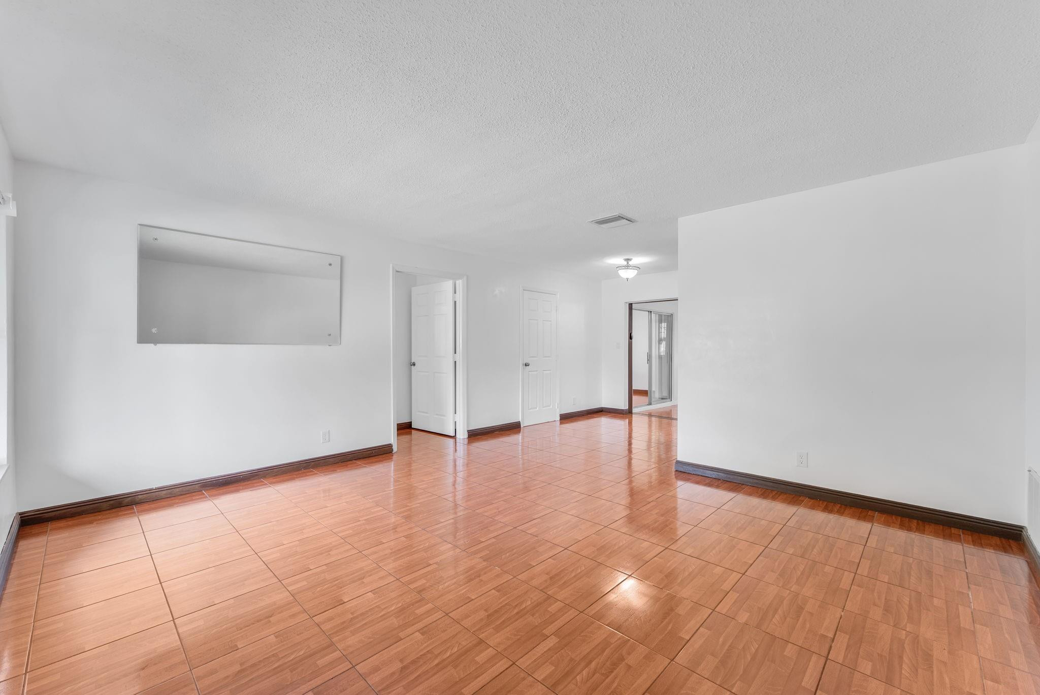 MAINLANDS OF TAMARAC LAKE - Residential