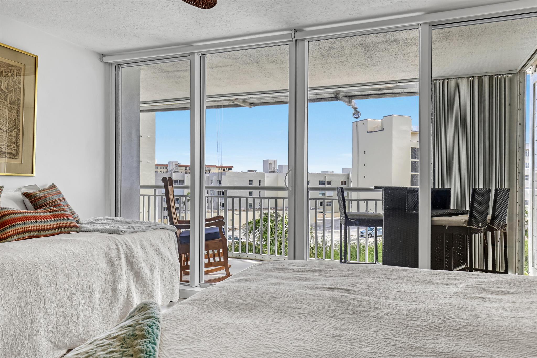 BARCLAY CONDO - Residential Lease