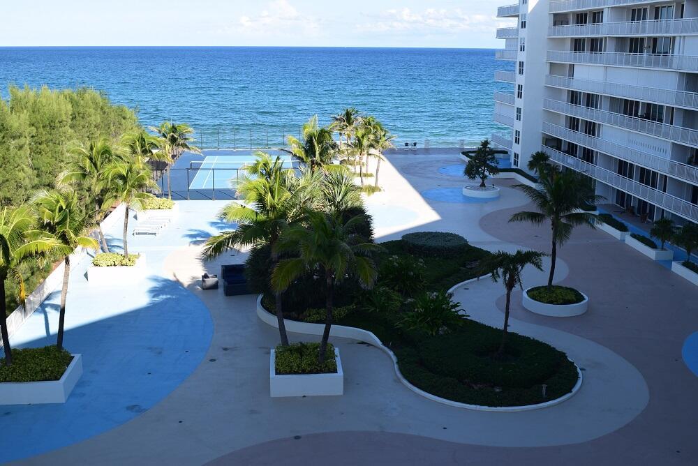 BARCLAY CONDO - Residential Lease