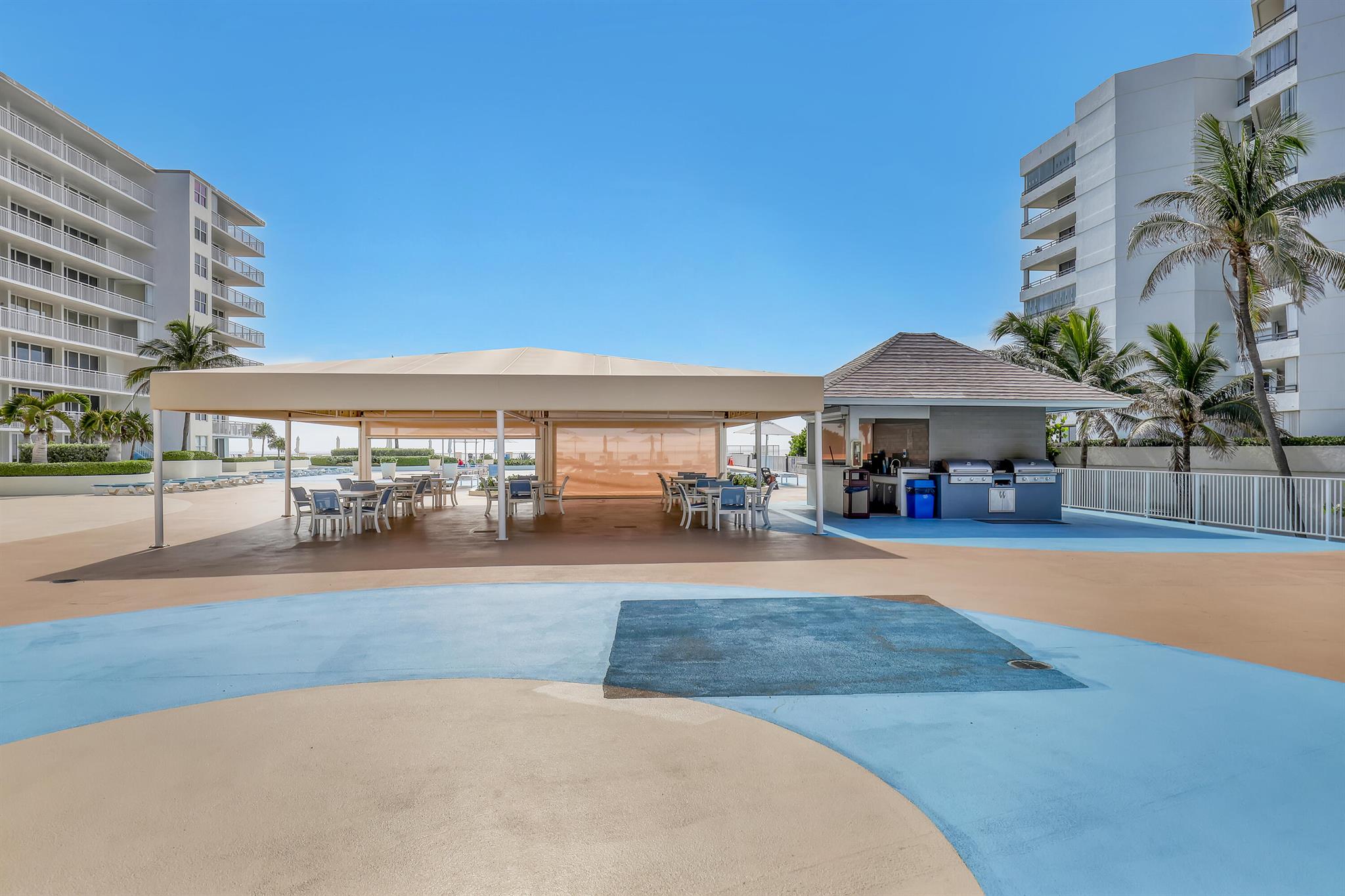 BARCLAY CONDO - Residential Lease
