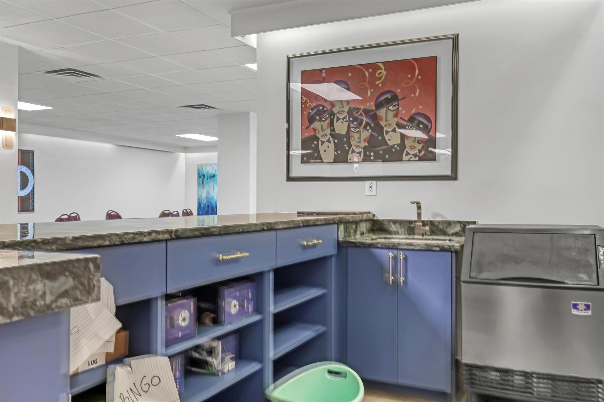 BARCLAY CONDO - Residential Lease