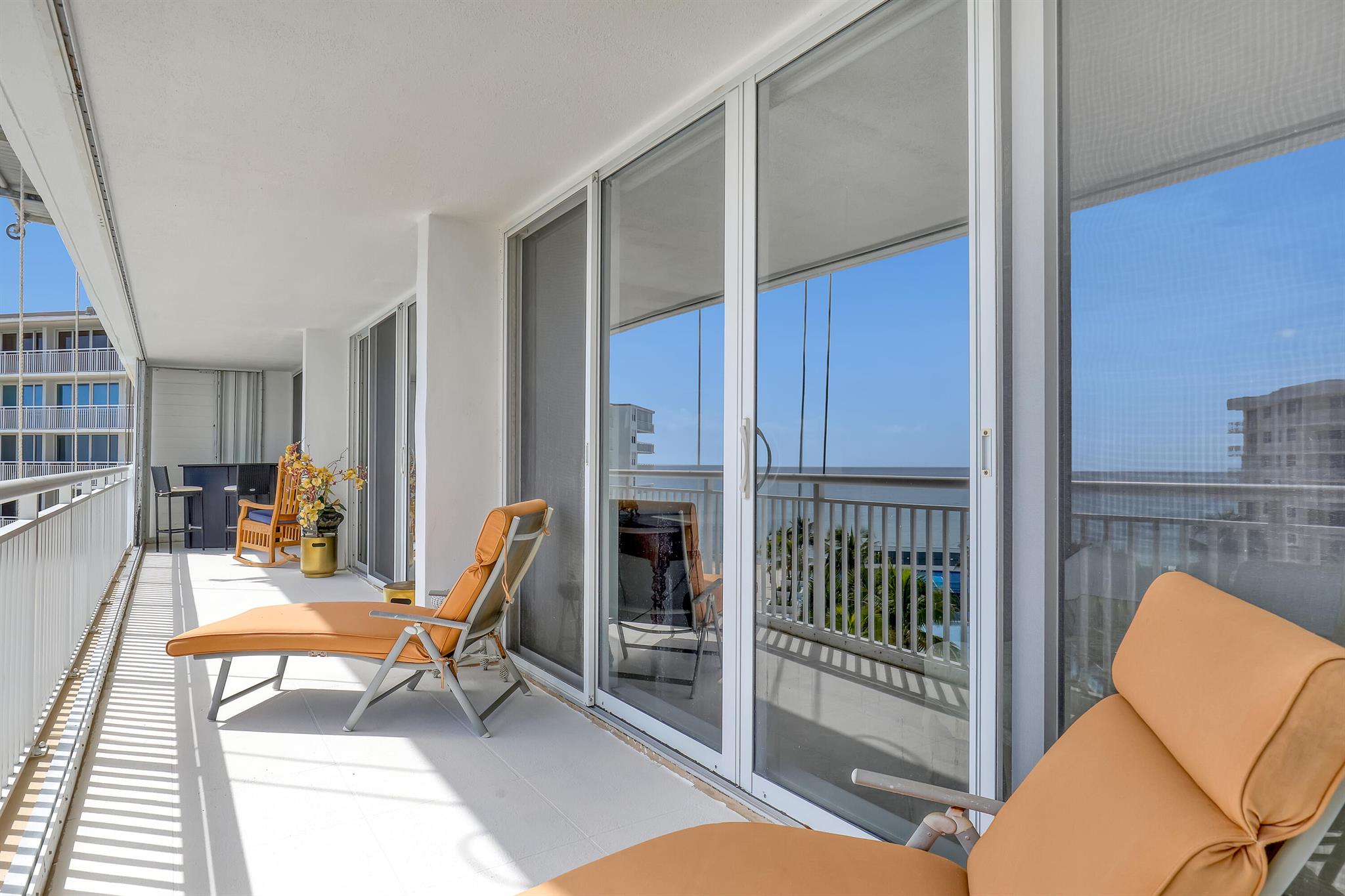 BARCLAY CONDO - Residential Lease