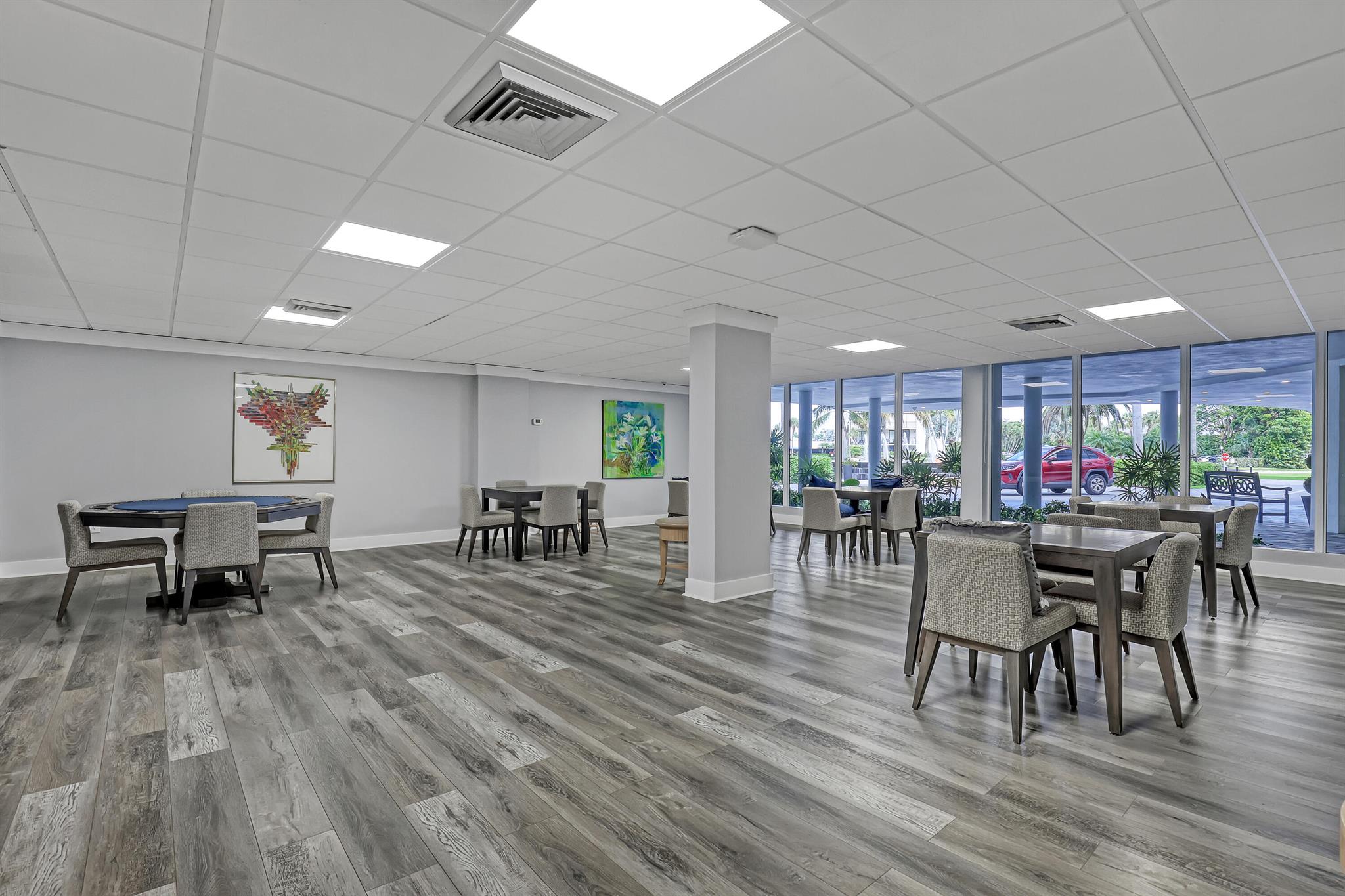 BARCLAY CONDO - Residential Lease