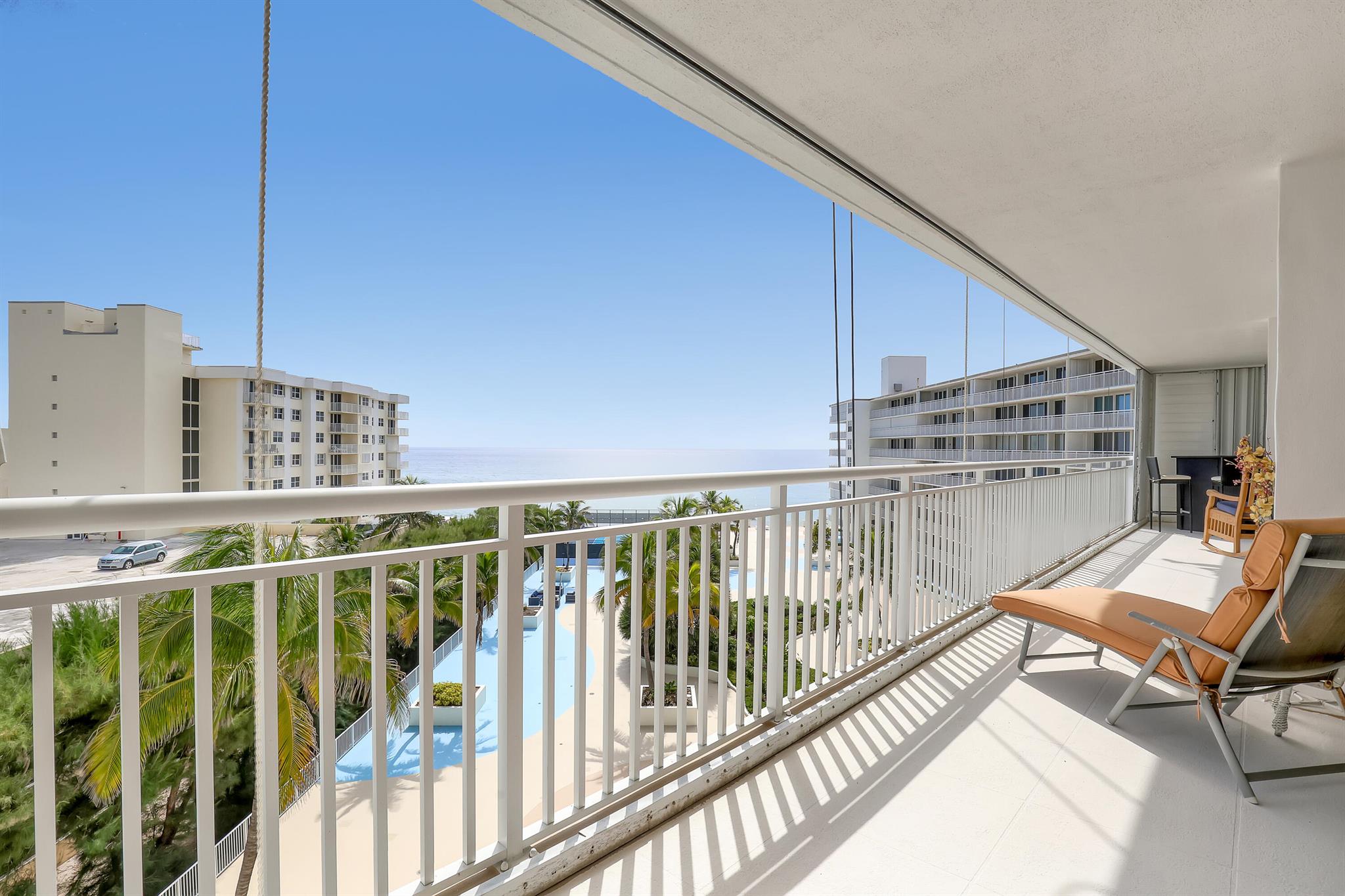BARCLAY CONDO - Residential Lease