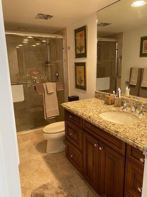 BARCLAY CONDO - Residential Lease