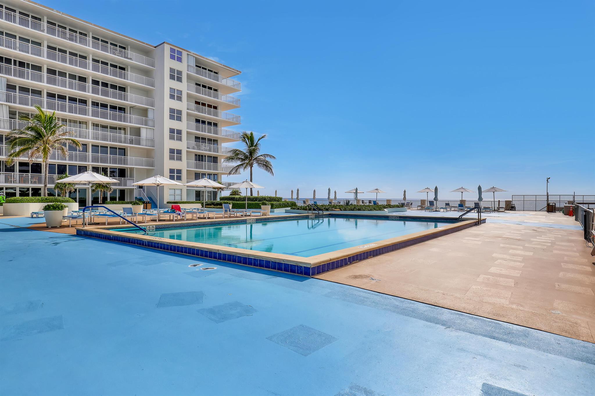 BARCLAY CONDO - Residential Lease