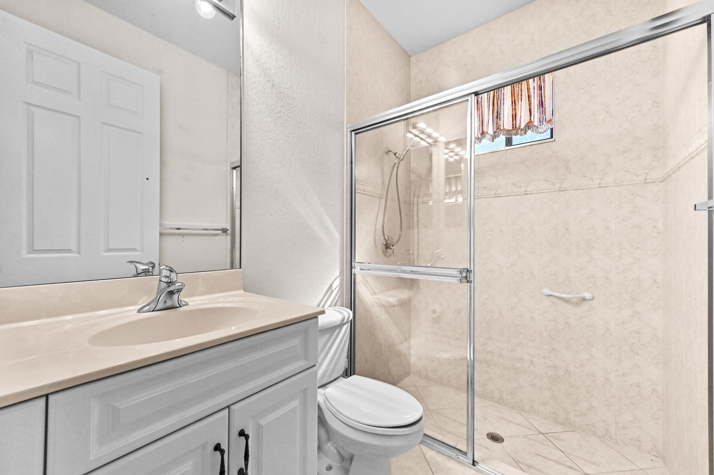 TIVOLI LAKES - Residential Lease