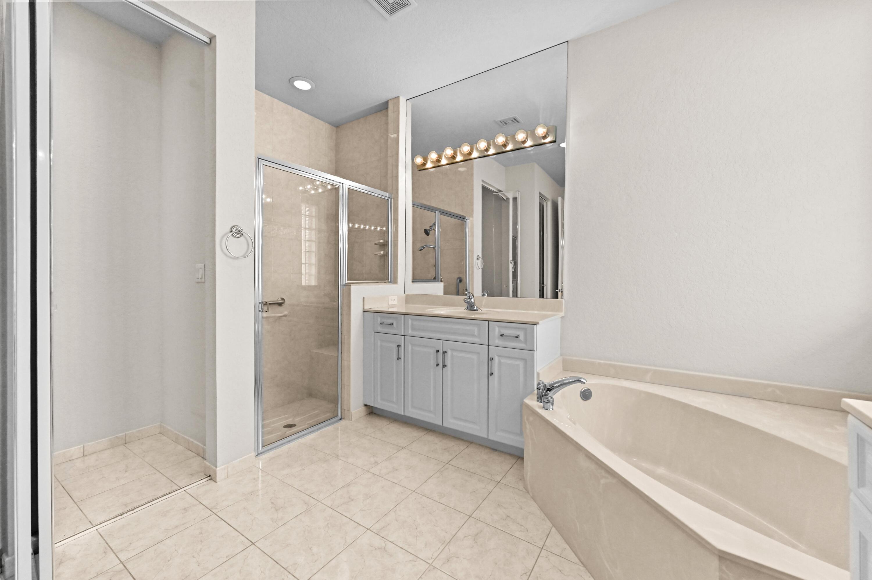 TIVOLI LAKES - Residential Lease