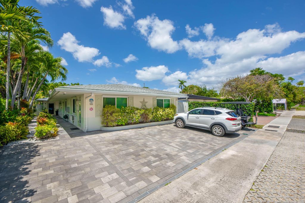 Photo of 1635 NE 5th Court #C, Fort Lauderdale, FL 33301 (MLS # B26018766)