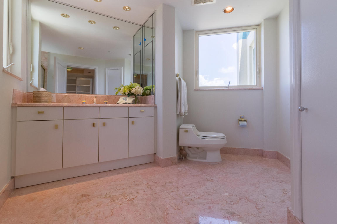 PRESIDENTIAL PLACE - Residential