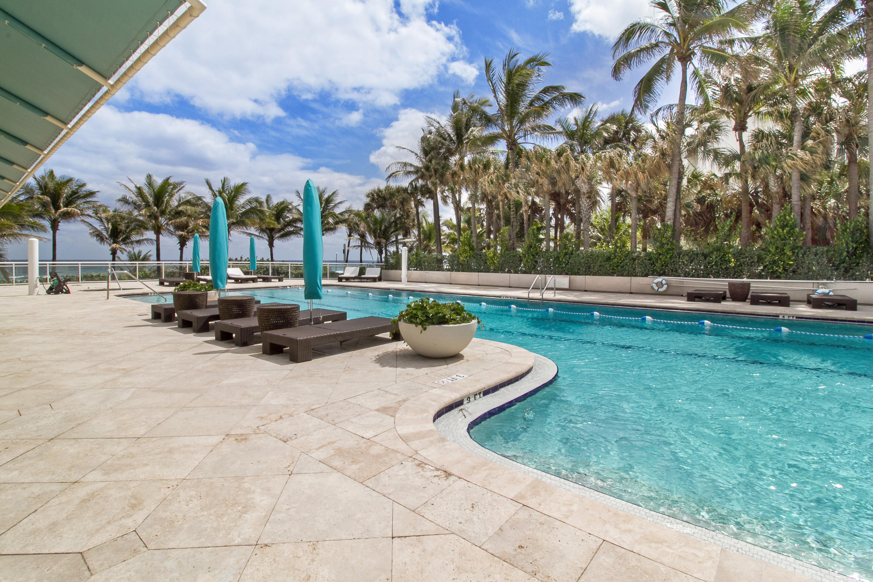 PRESIDENTIAL PLACE - Residential