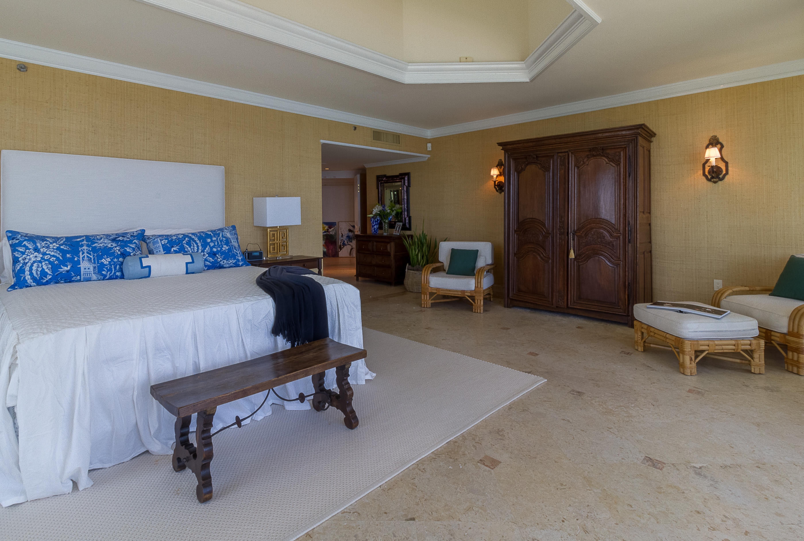 PRESIDENTIAL PLACE - Residential