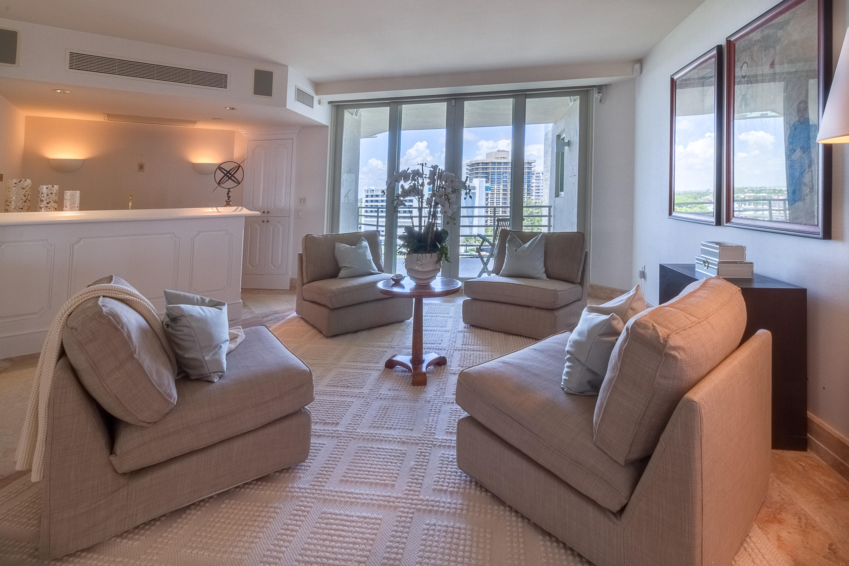 PRESIDENTIAL PLACE - Residential