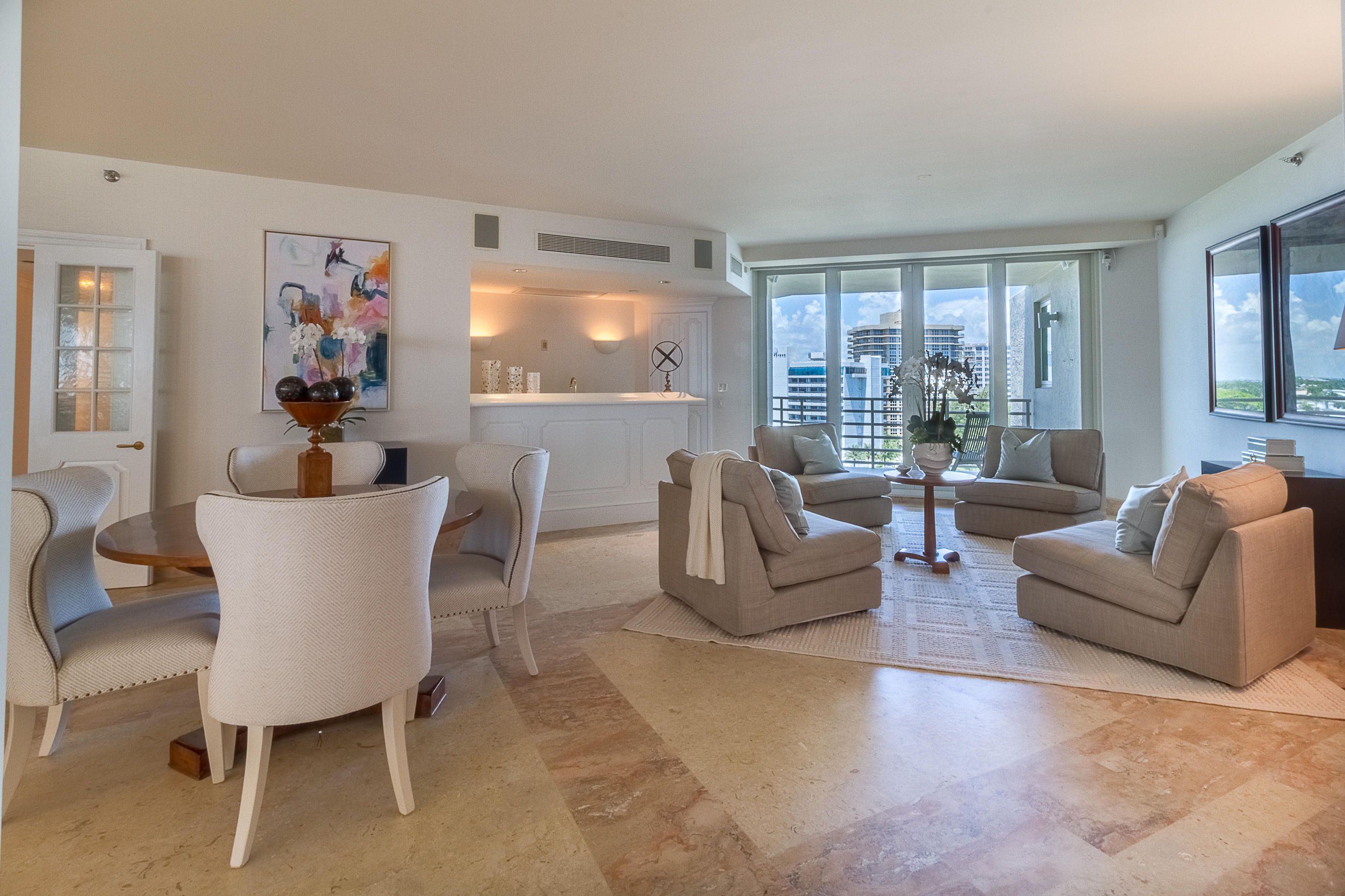 PRESIDENTIAL PLACE - Residential