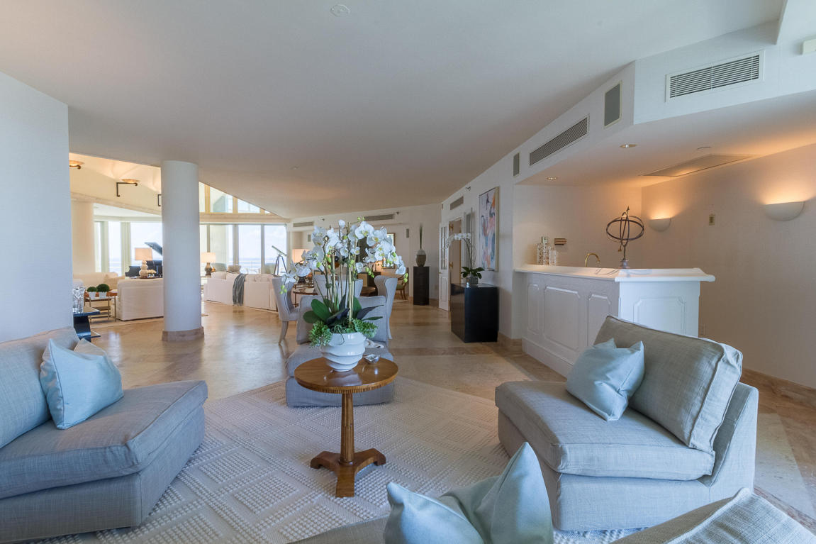 PRESIDENTIAL PLACE - Residential