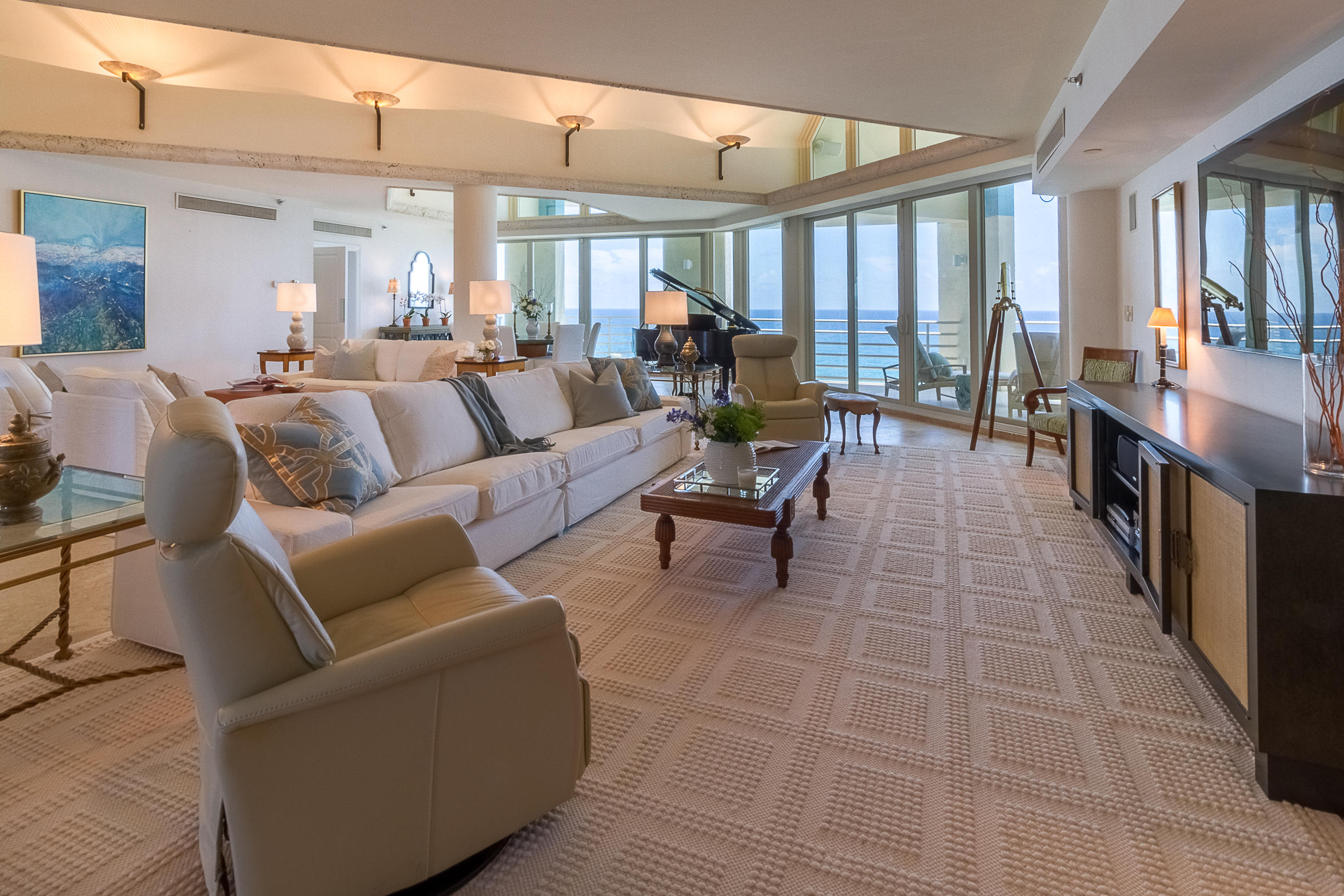 PRESIDENTIAL PLACE - Residential