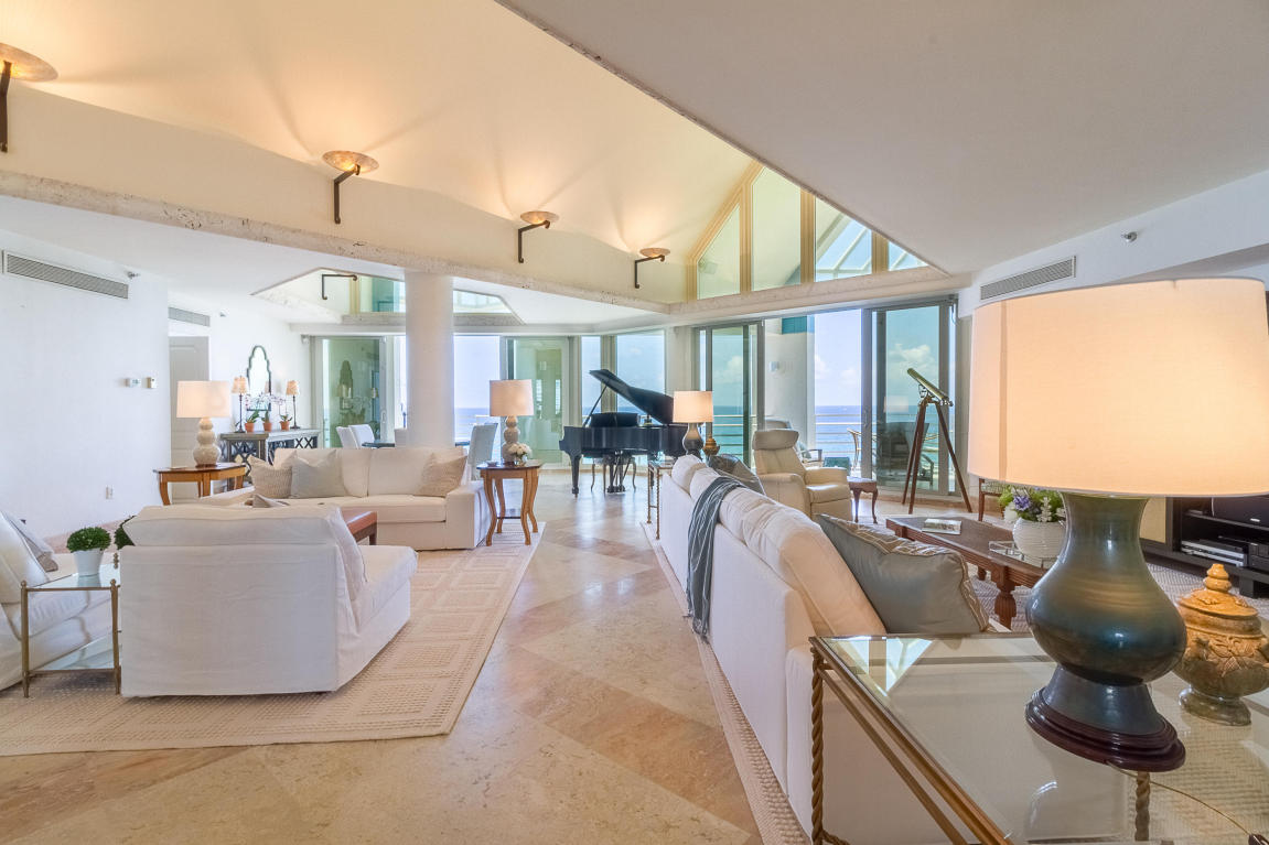 PRESIDENTIAL PLACE - Residential