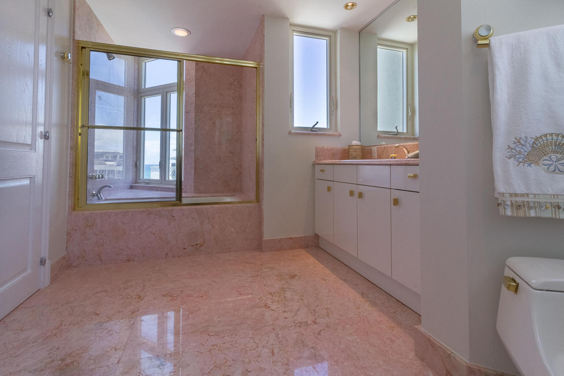 PRESIDENTIAL PLACE - Residential