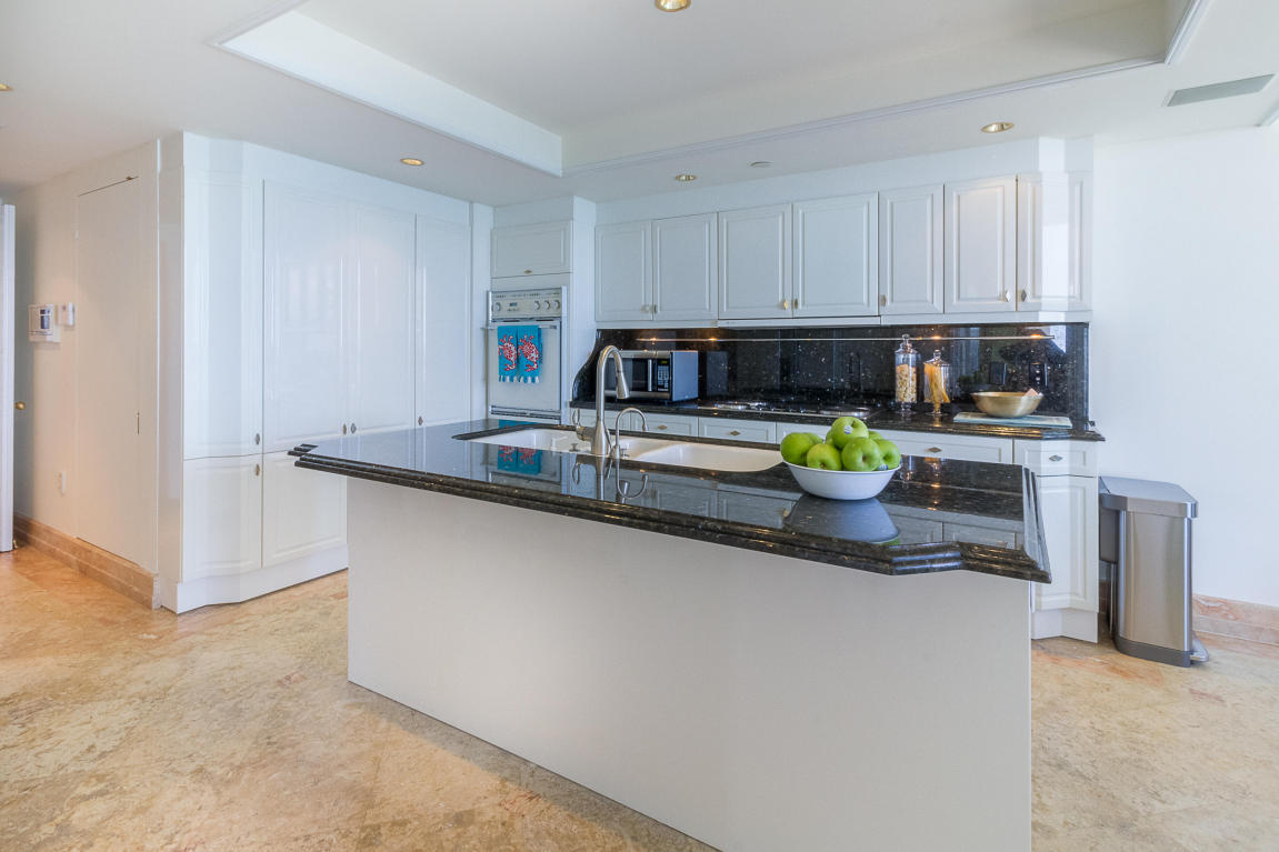 PRESIDENTIAL PLACE - Residential