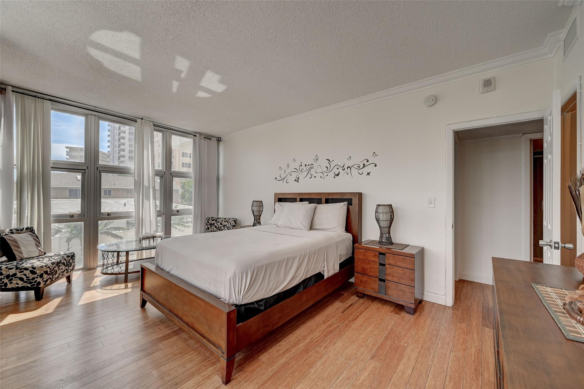 Silver Thatch - Residential