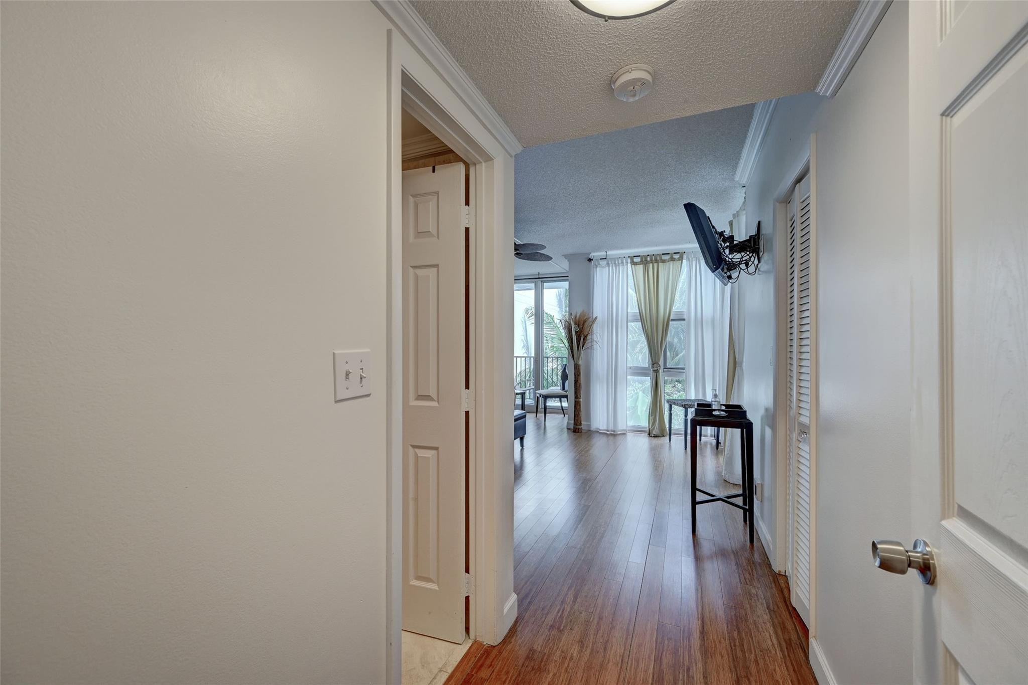 Silver Thatch - Residential