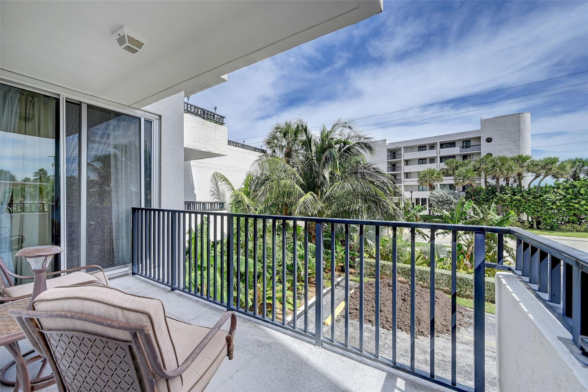 Silver Thatch - Residential