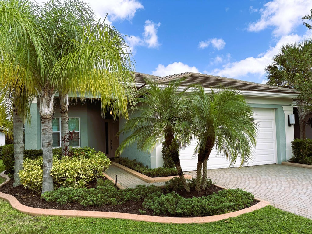 Photo of 11852 SW Waterford Isle Way, Port Saint Lucie, FL 34987 (MLS # B26080348)