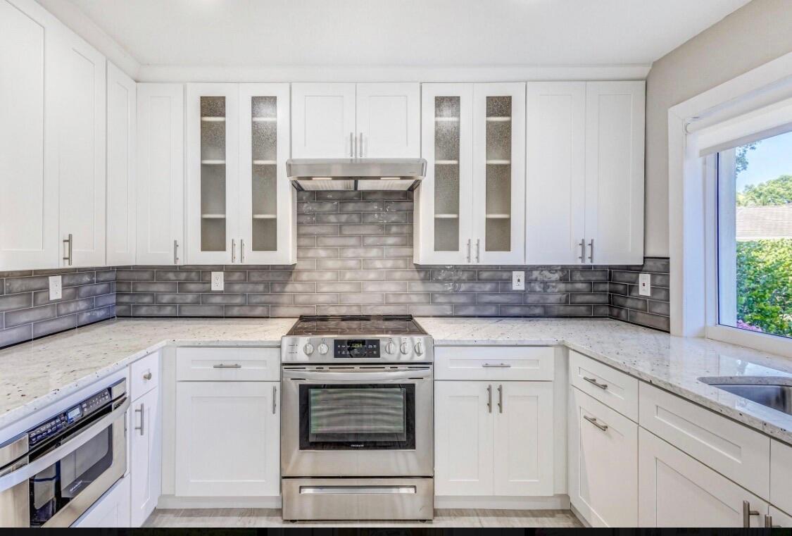 TWELVE OAKS CONDO - Residential