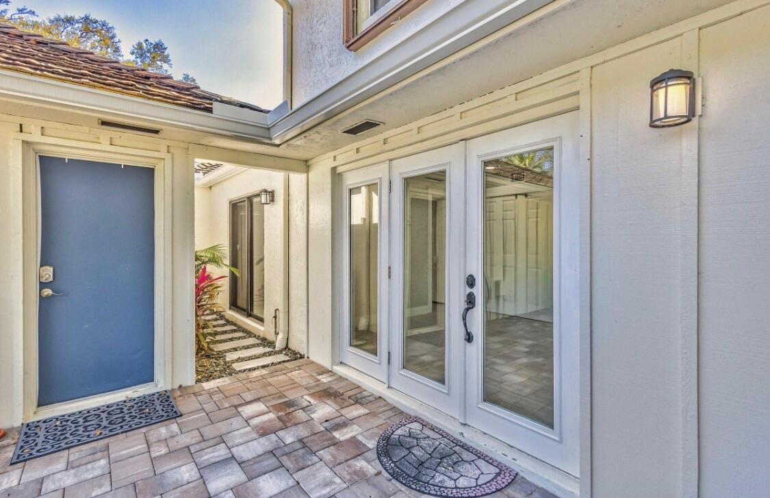 TWELVE OAKS CONDO - Residential