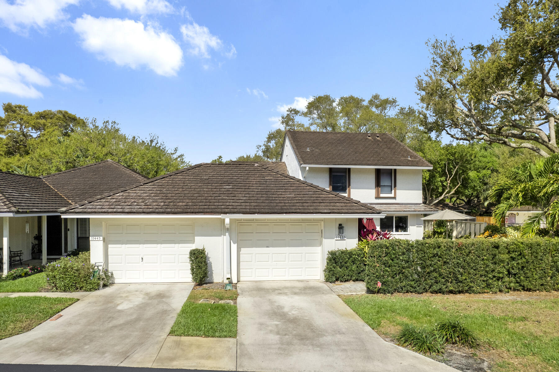 TWELVE OAKS CONDO - Residential