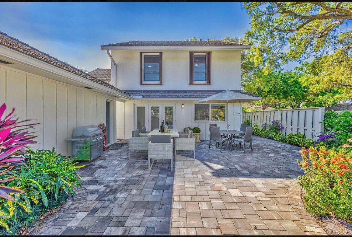 TWELVE OAKS CONDO - Residential