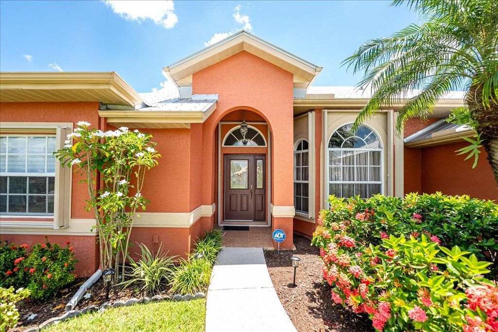 Photo of 1601 SW Realty Street, Port Saint Lucie, FL 34987 (MLS # R11111928)