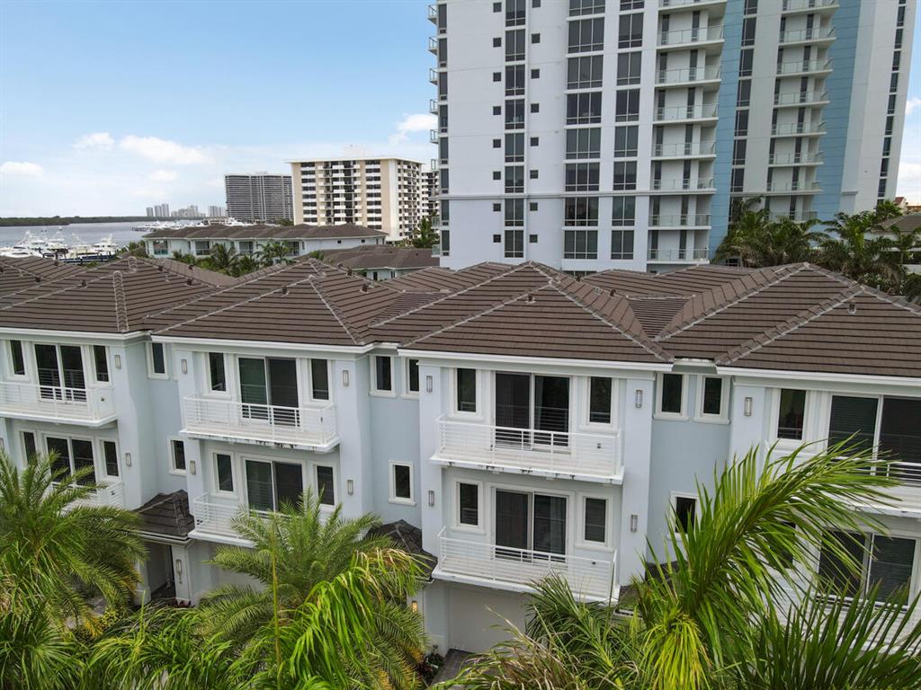 WATER CLUB NORTH PALM BEA - Residential